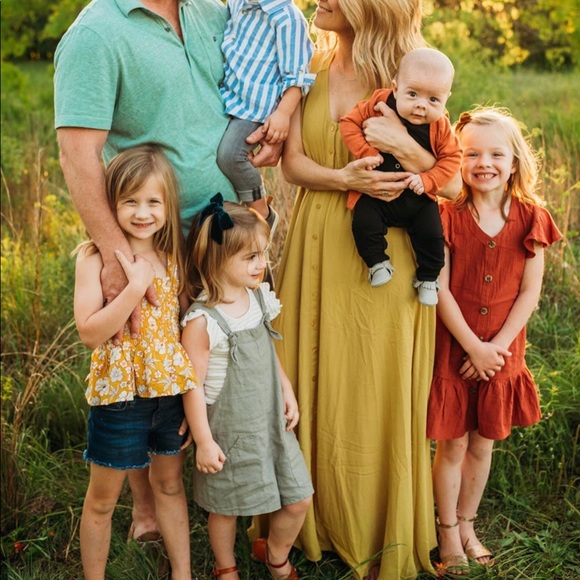 Dresses & Skirts - Button down maxi dress